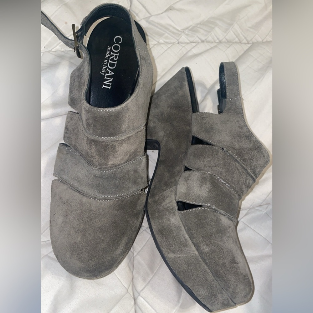 Tahlia Strappy Platform Heel in gray size 10